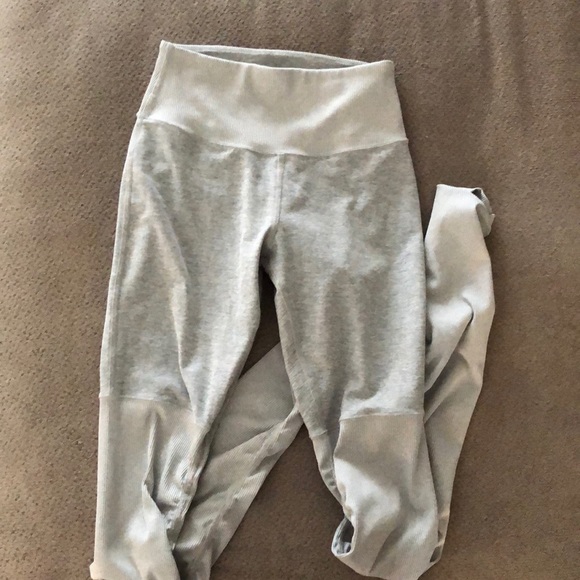 ALO Yoga Other - ALO yoga lounge goddess legging. Size small